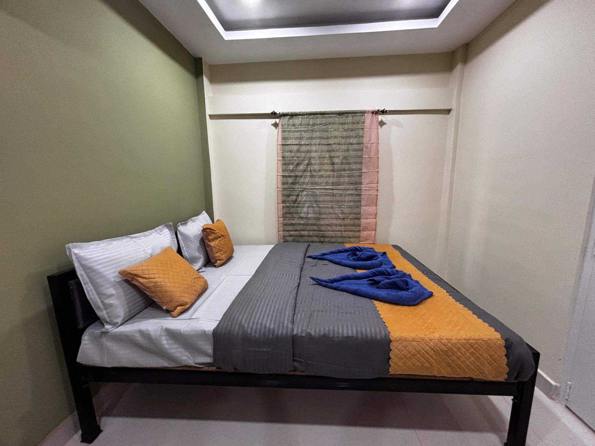 The Gulmohar Inn 구와하티 외부 사진